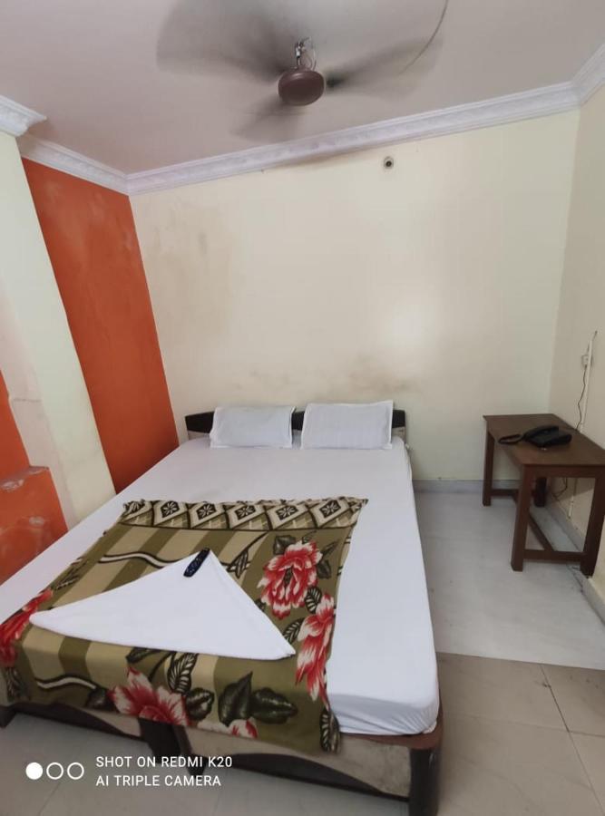 Hotel Sai Nivas Residency Hyderabad Exterior foto